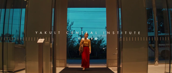 關(guān)于養(yǎng)樂多女士的故事，養(yǎng)樂多拍出了日式電影的動(dòng)人質(zhì)感