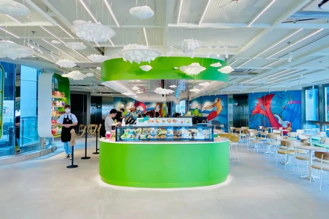 星巴克上海老店變身“咖啡星球”，還舉辦了藝術(shù)展