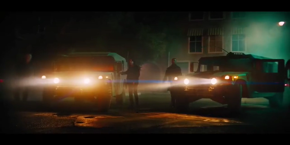 布魯斯威利代言汽車電池廣告，虎膽龍威高燃回歸！