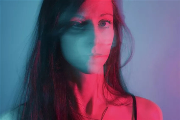 拍室內人像，這 4 個技巧請收好